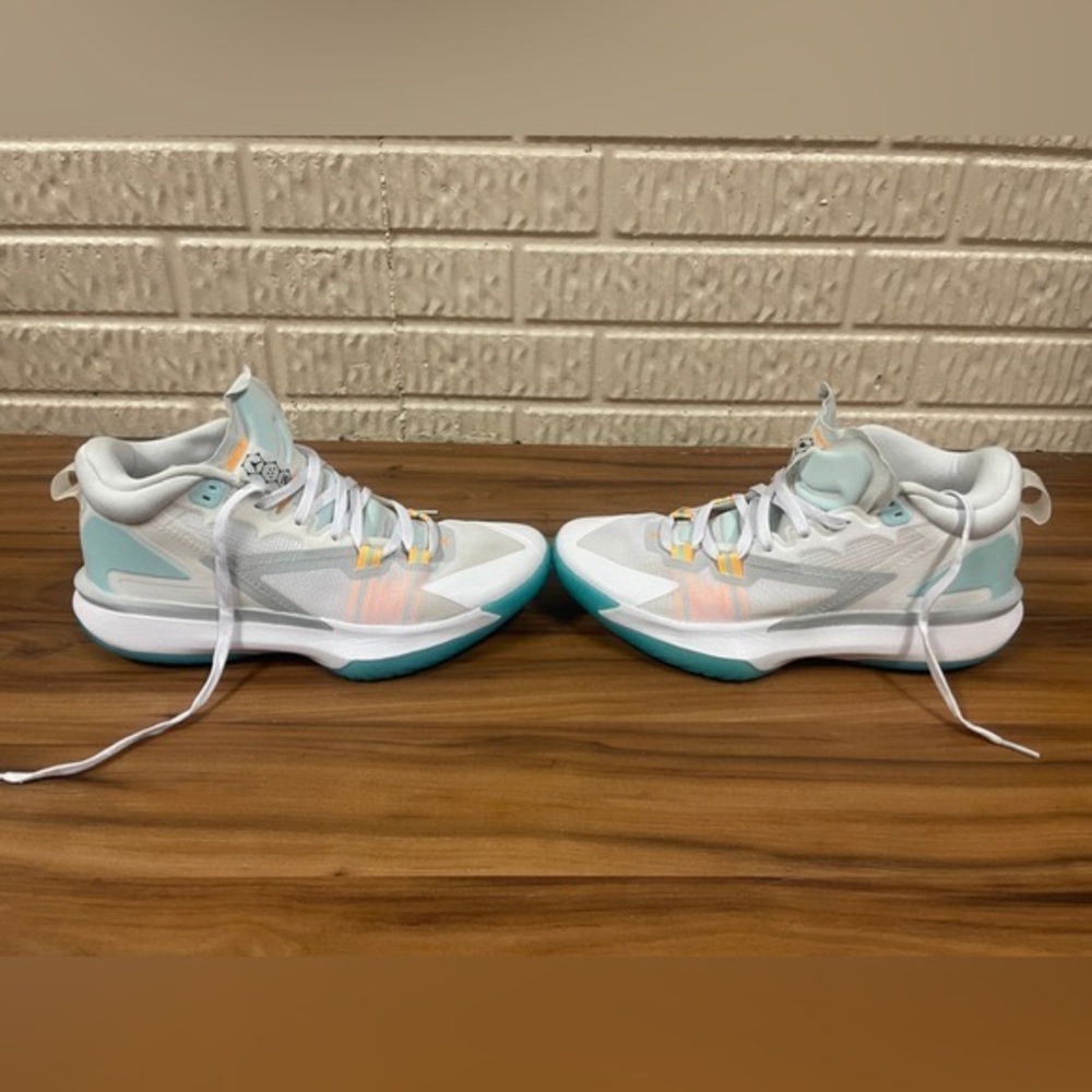 Jordan Zion 1 White Turquoise Dynamic